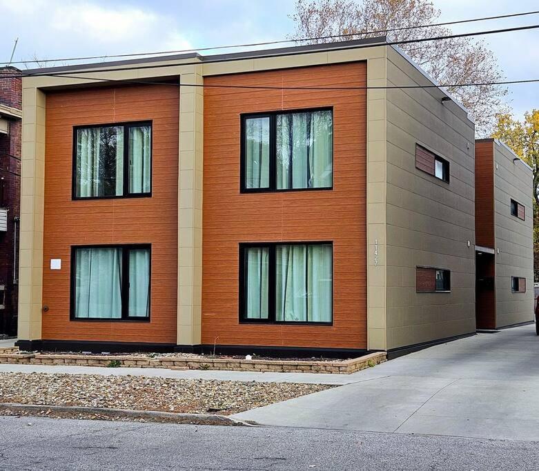 Kcm Mikros Smart Apartments 8 Cleveland Bagian luar foto